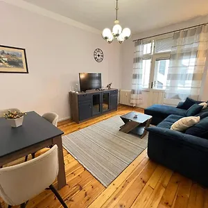Citypulse In Ideal Center W Working Space Apartment